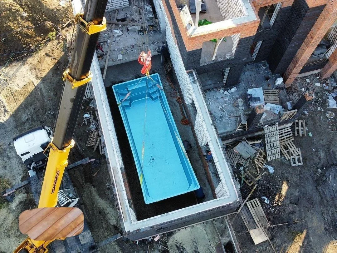 Laguna 9 — зона отдыха у бассейна в Всеволожске